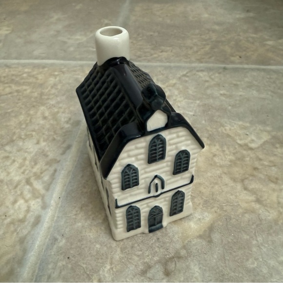 KLM #7 Blue Delft House by BOLS - Picture 1 of 5